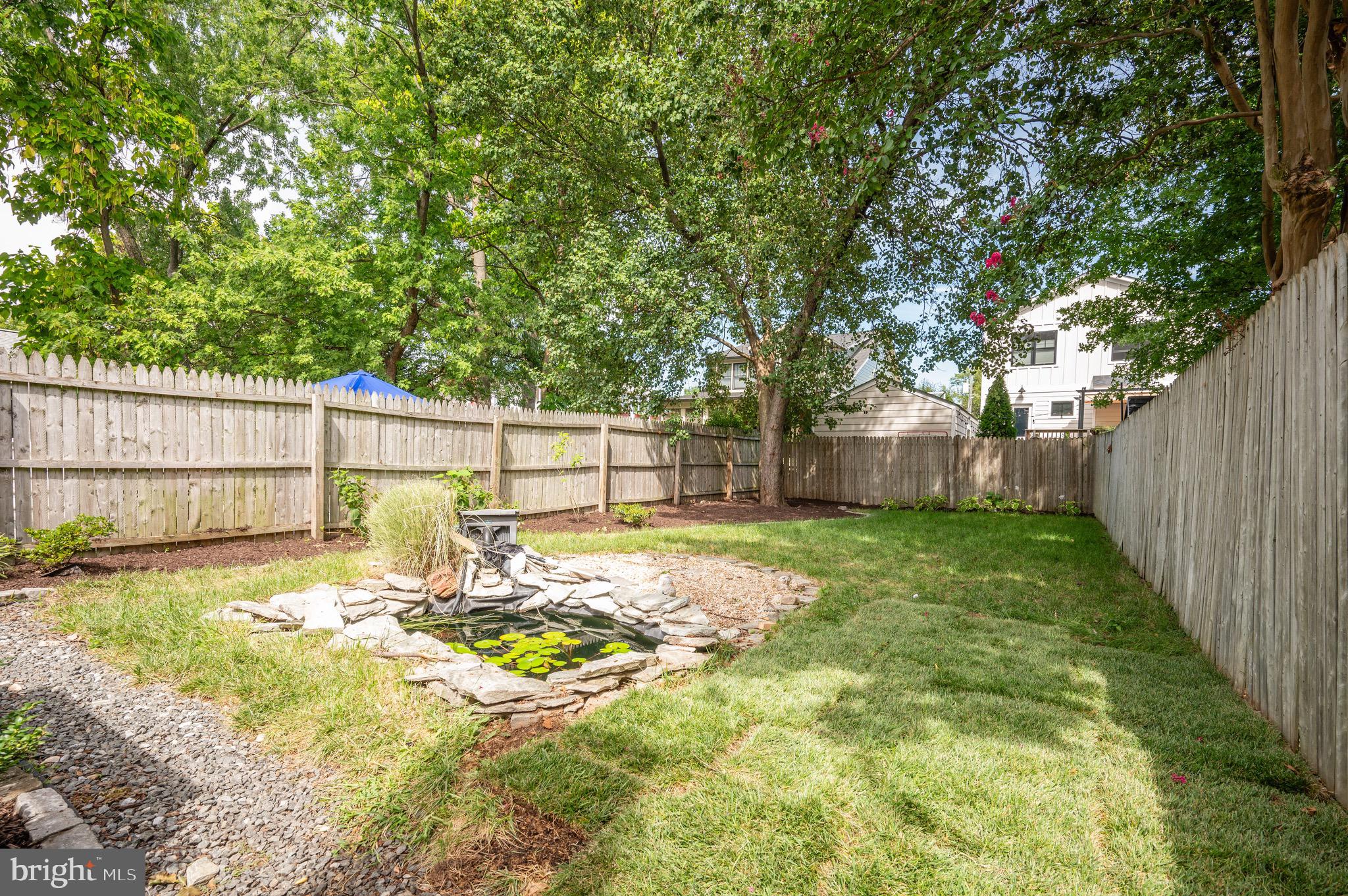 208 E Bellefonte Ave