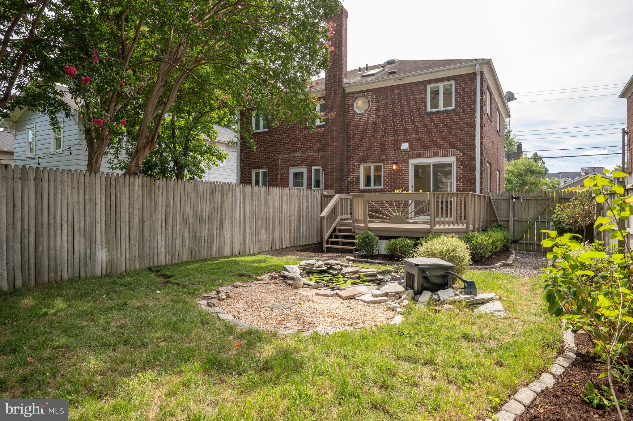 208 E Bellefonte Ave