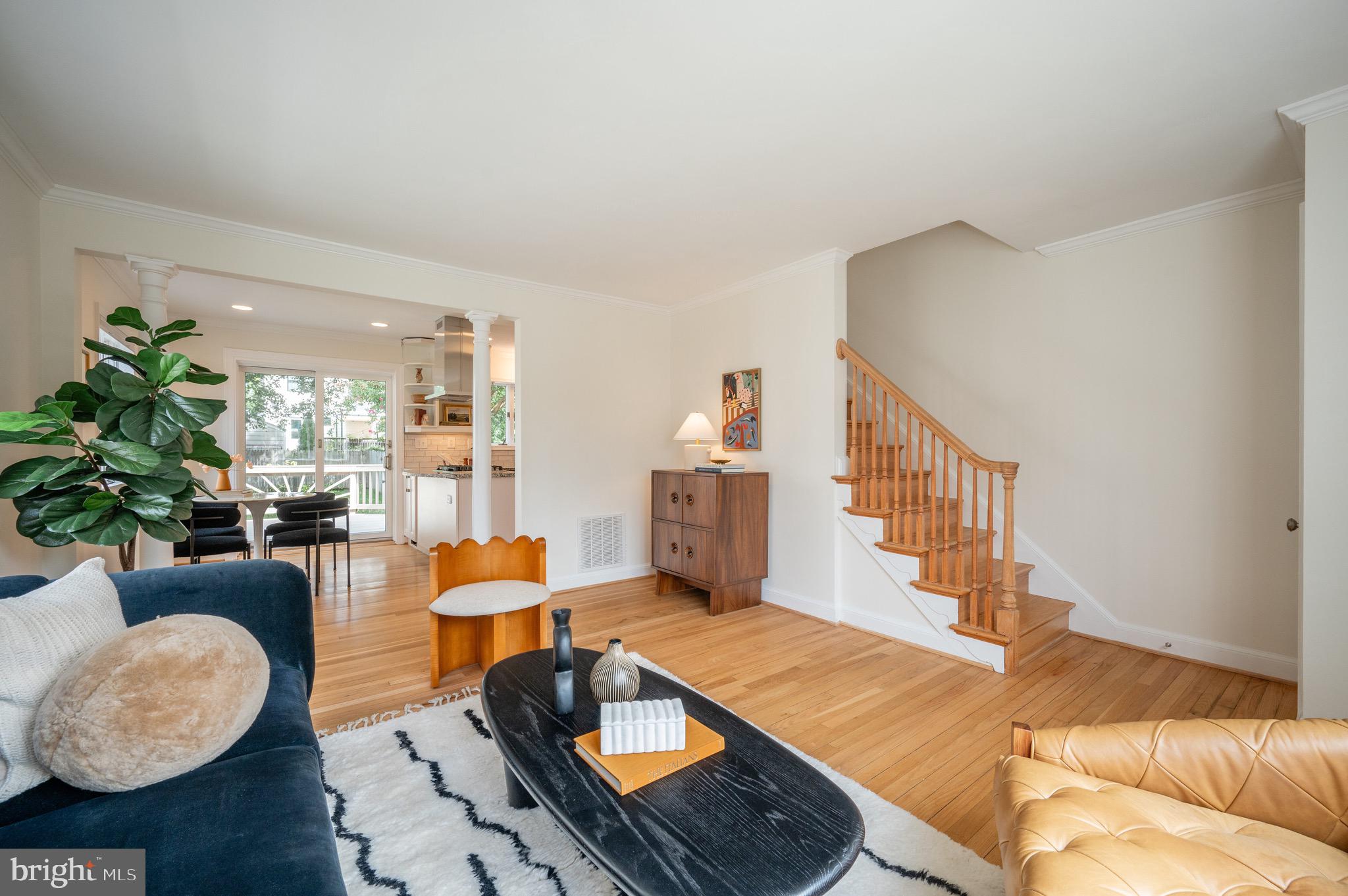 208 E Bellefonte Ave