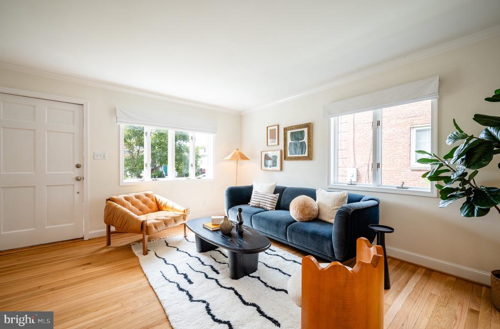 208 E Bellefonte Ave