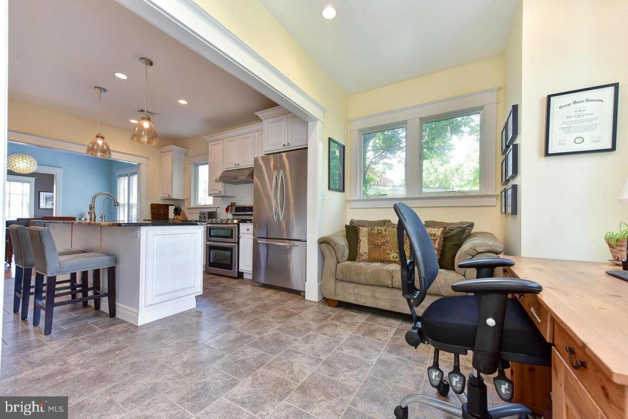 316 E CUSTIS AVE