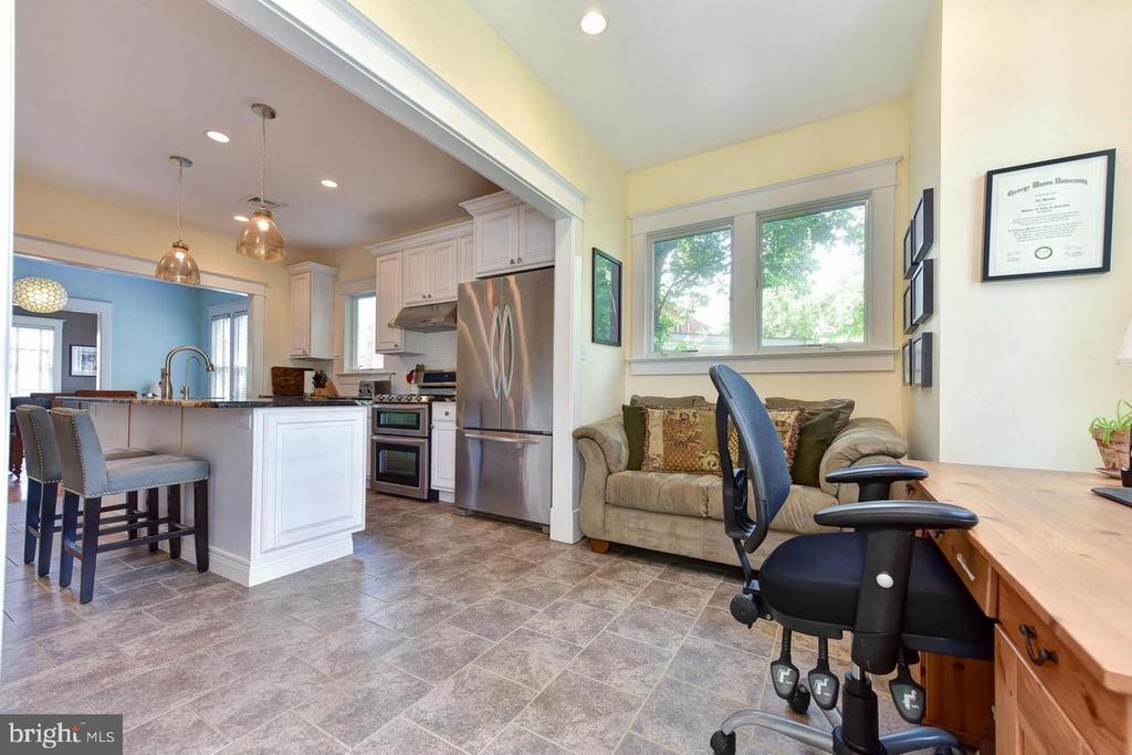 316 E CUSTIS AVE