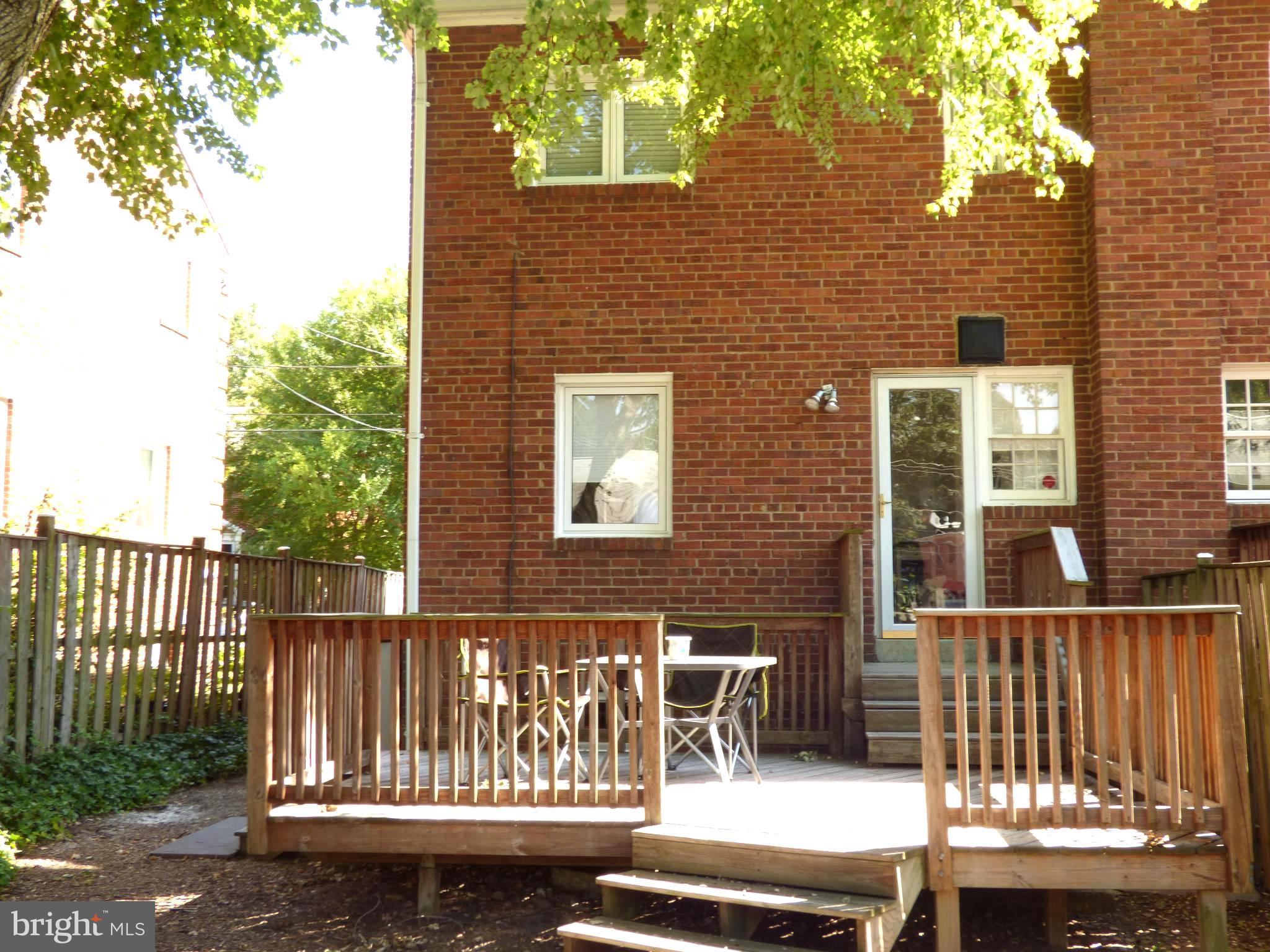 6 E MYRTLE ST #A