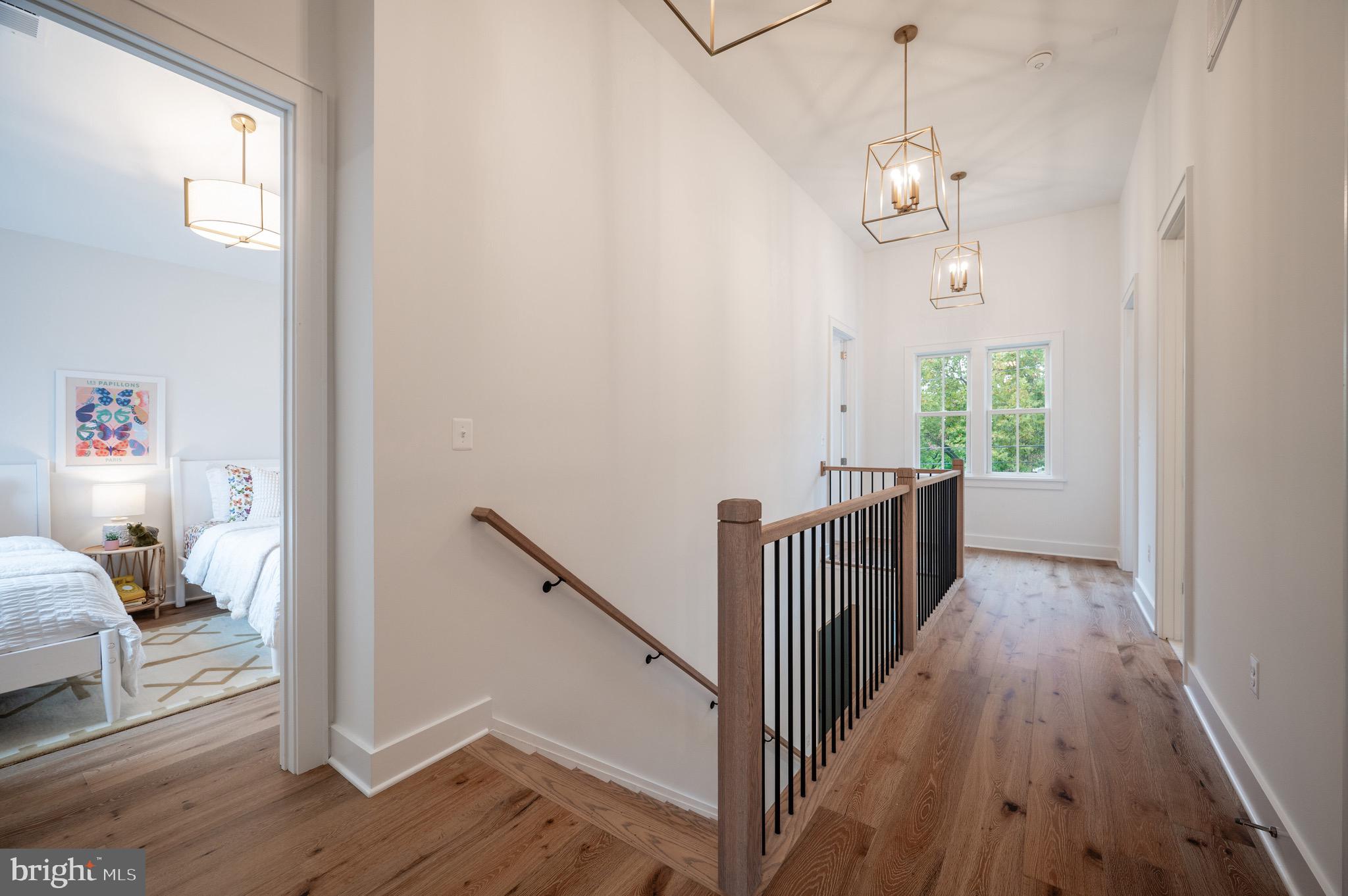 110 E Raymond Avenue