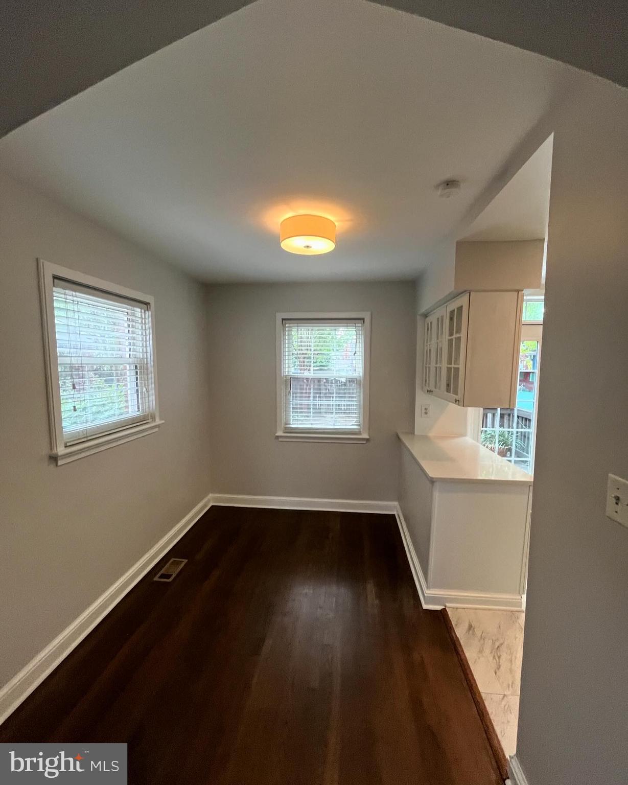 143 LYNHAVEN DR