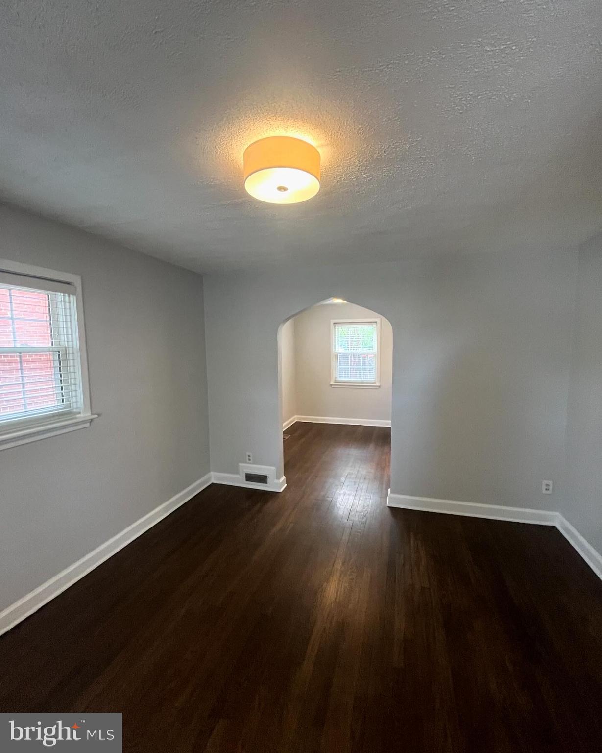143 LYNHAVEN DR