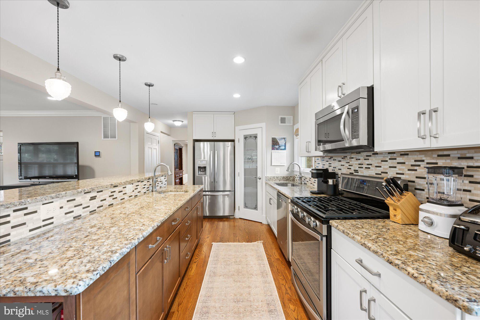 1403 Key Dr