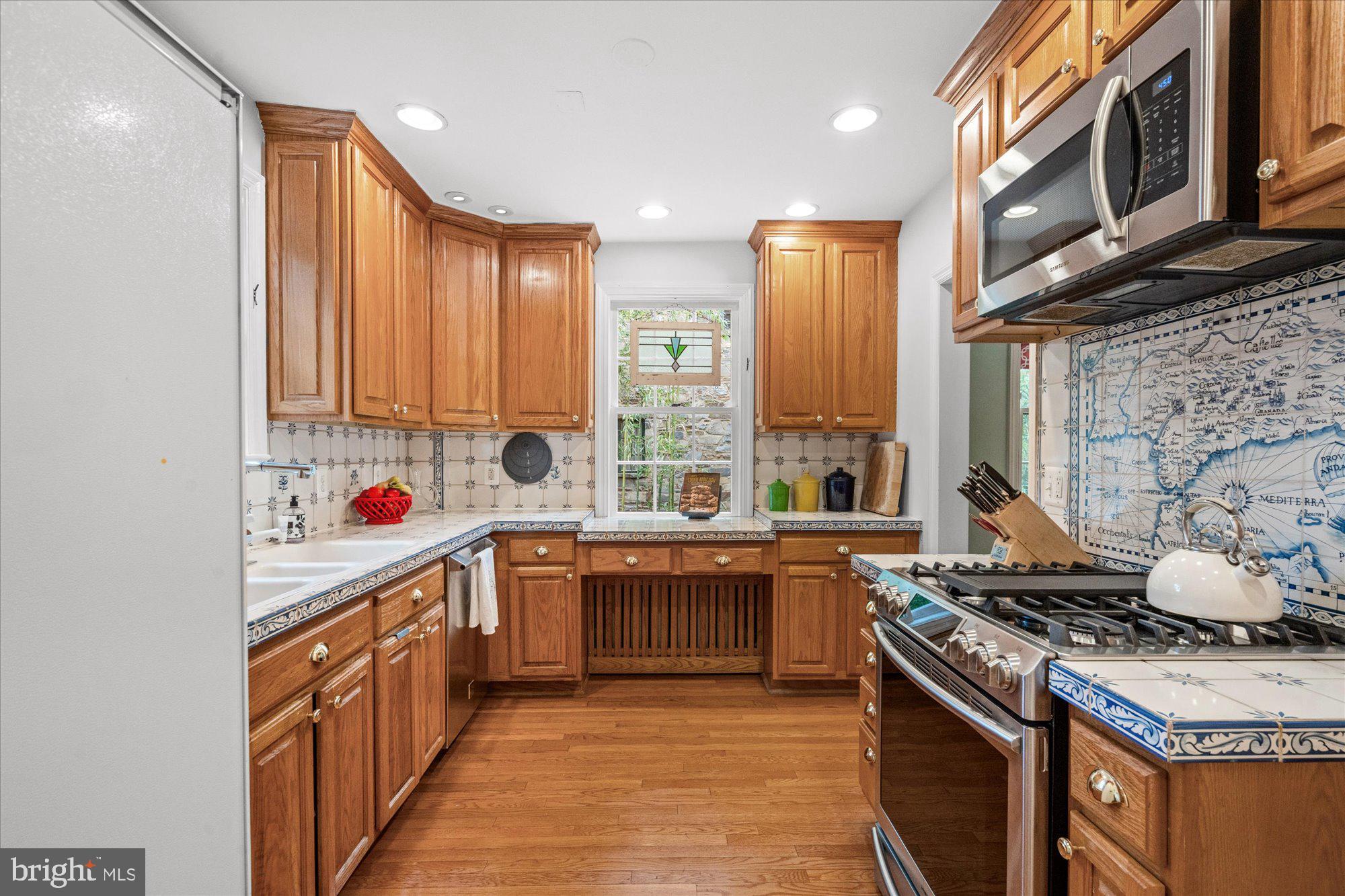 2429 Ridge Road Dr