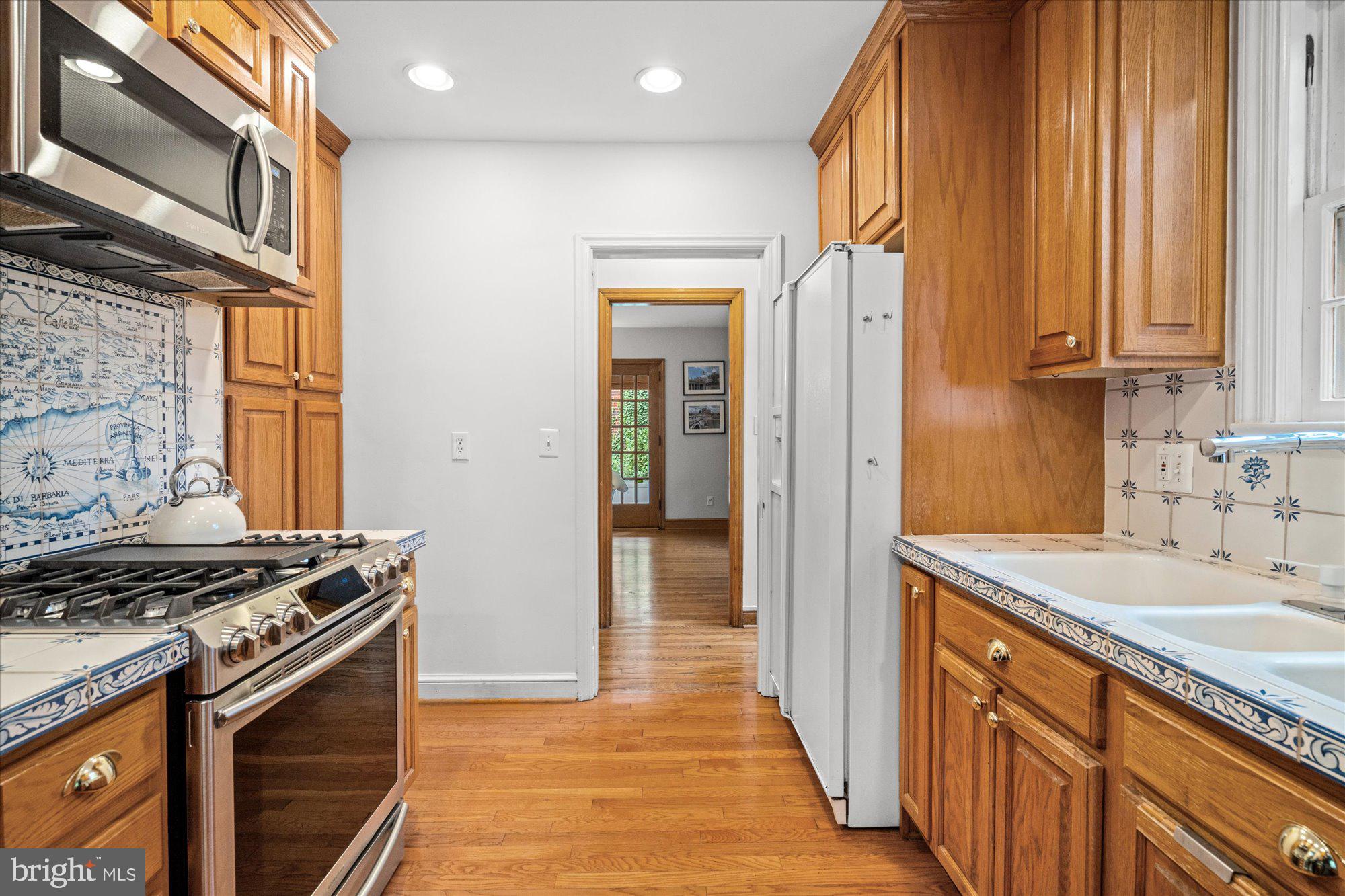 2429 Ridge Road Dr