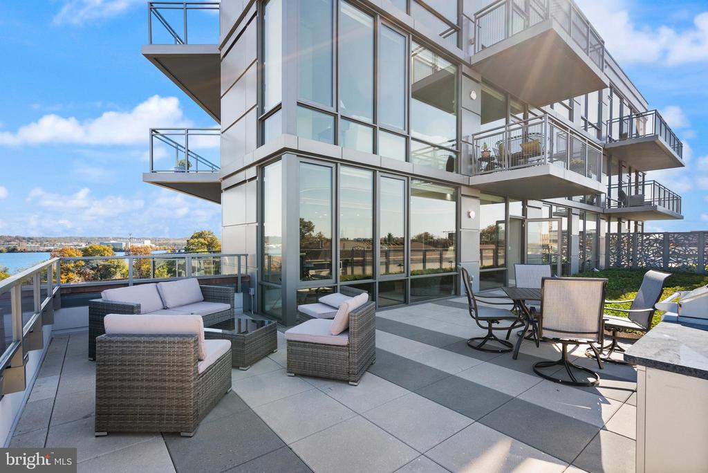 1201 N ROYAL STREET Unit: 505