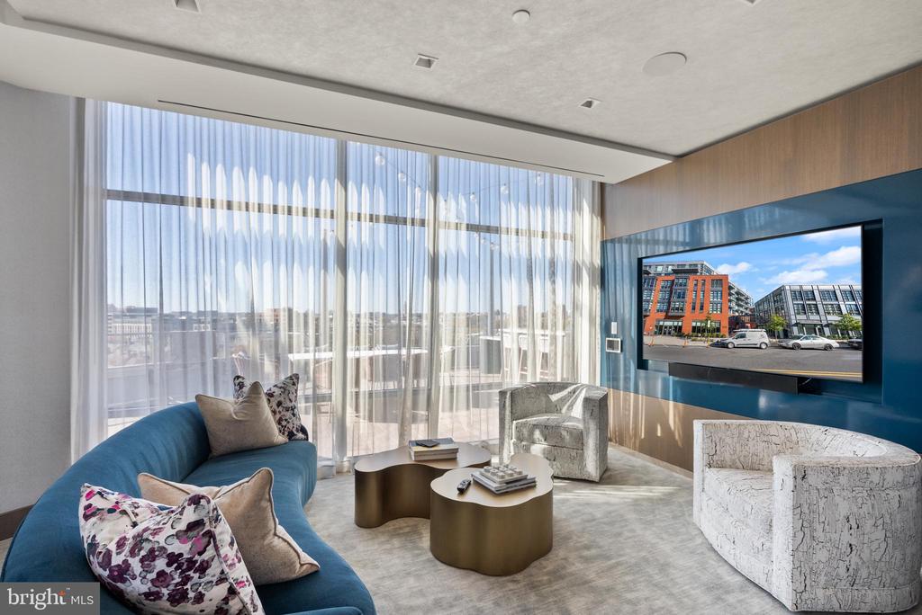 1201 N ROYAL STREET Unit: 505