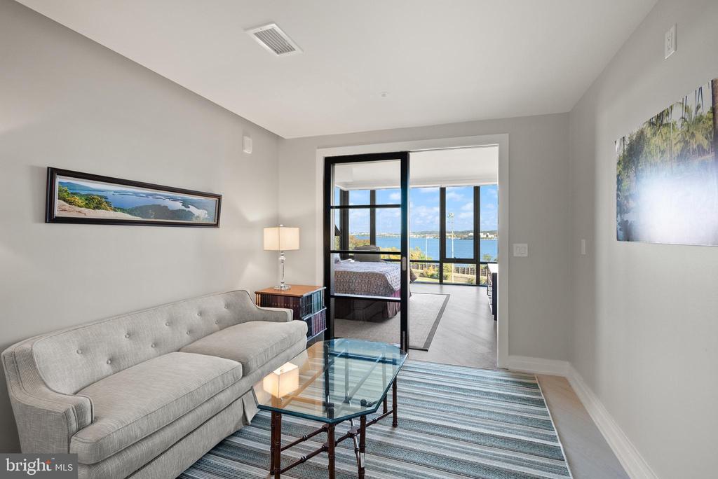 1201 N ROYAL STREET Unit: 505