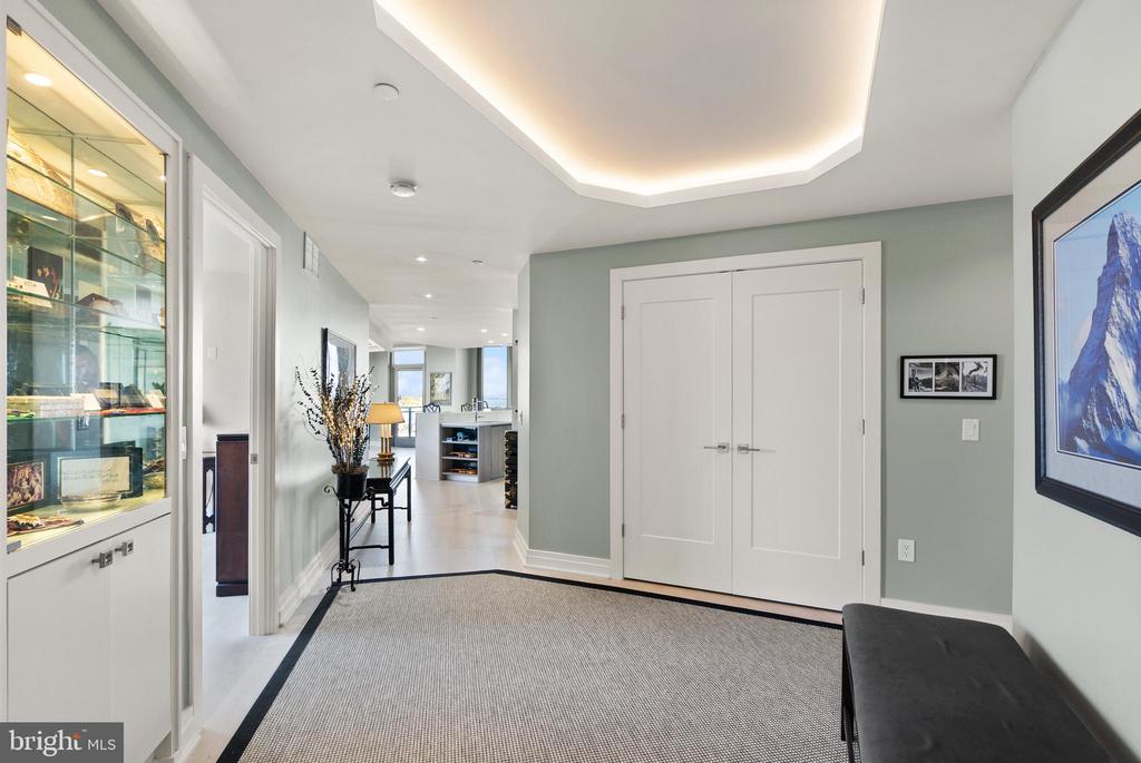 1201 N ROYAL STREET Unit: 505