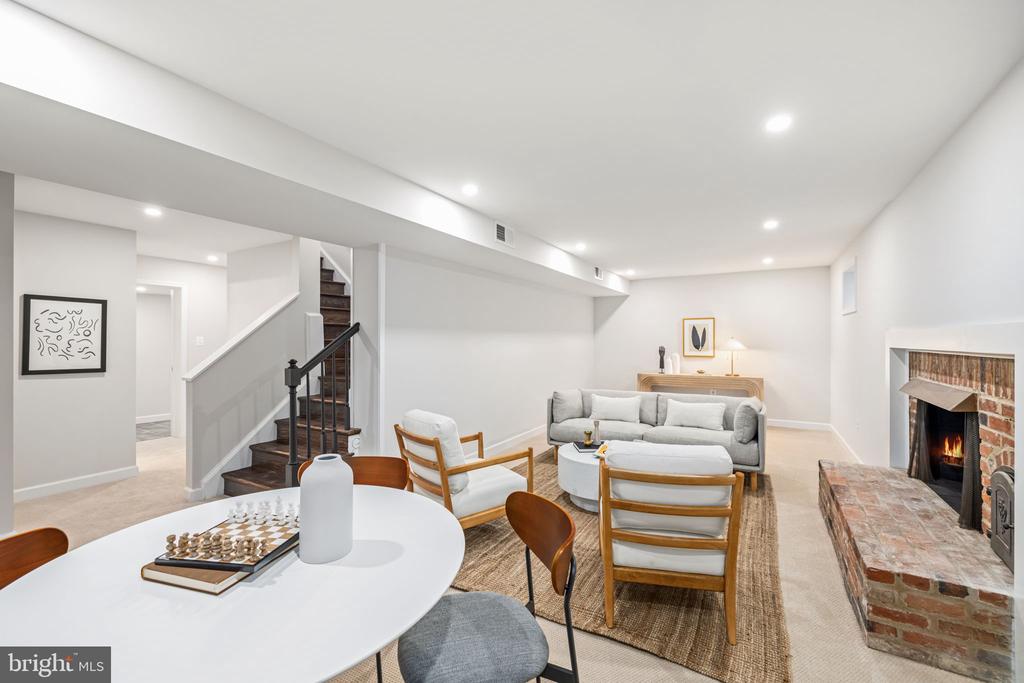3568 Trinity Dr