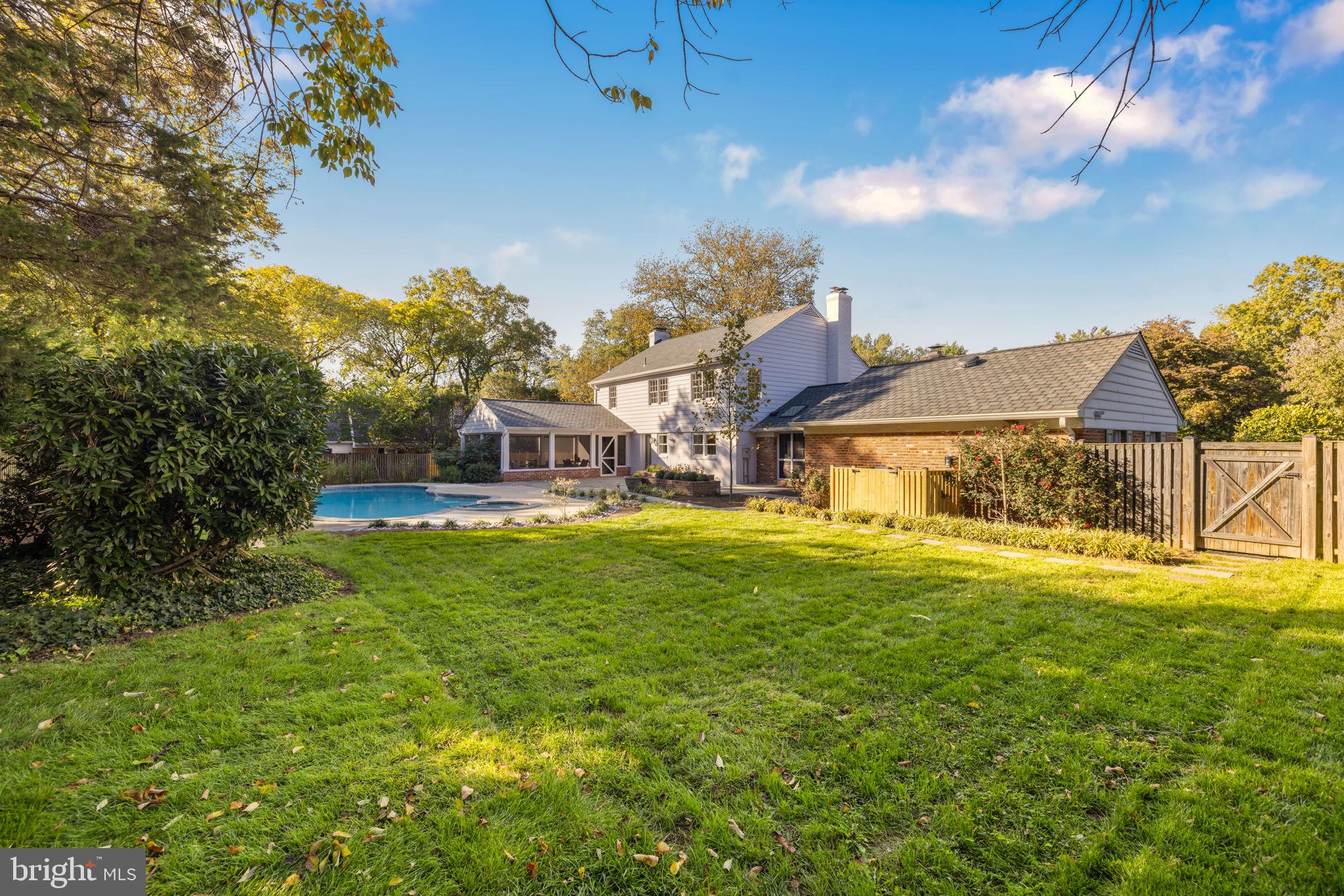3568 Trinity Dr