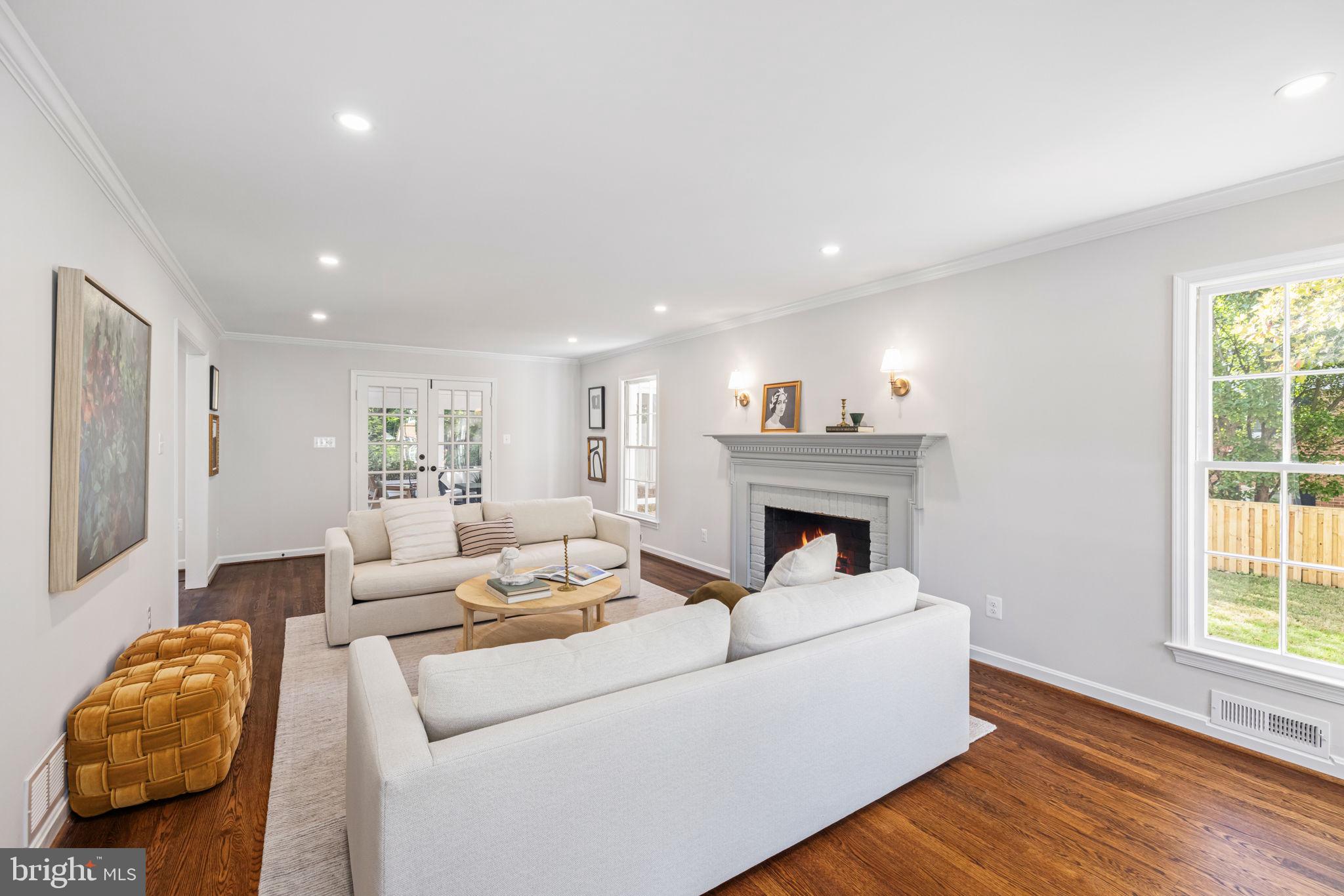 3568 Trinity Dr