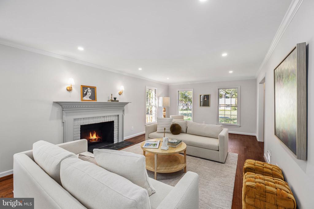 3568 Trinity Dr