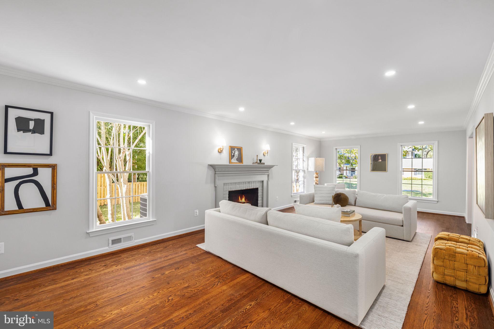 3568 Trinity Dr