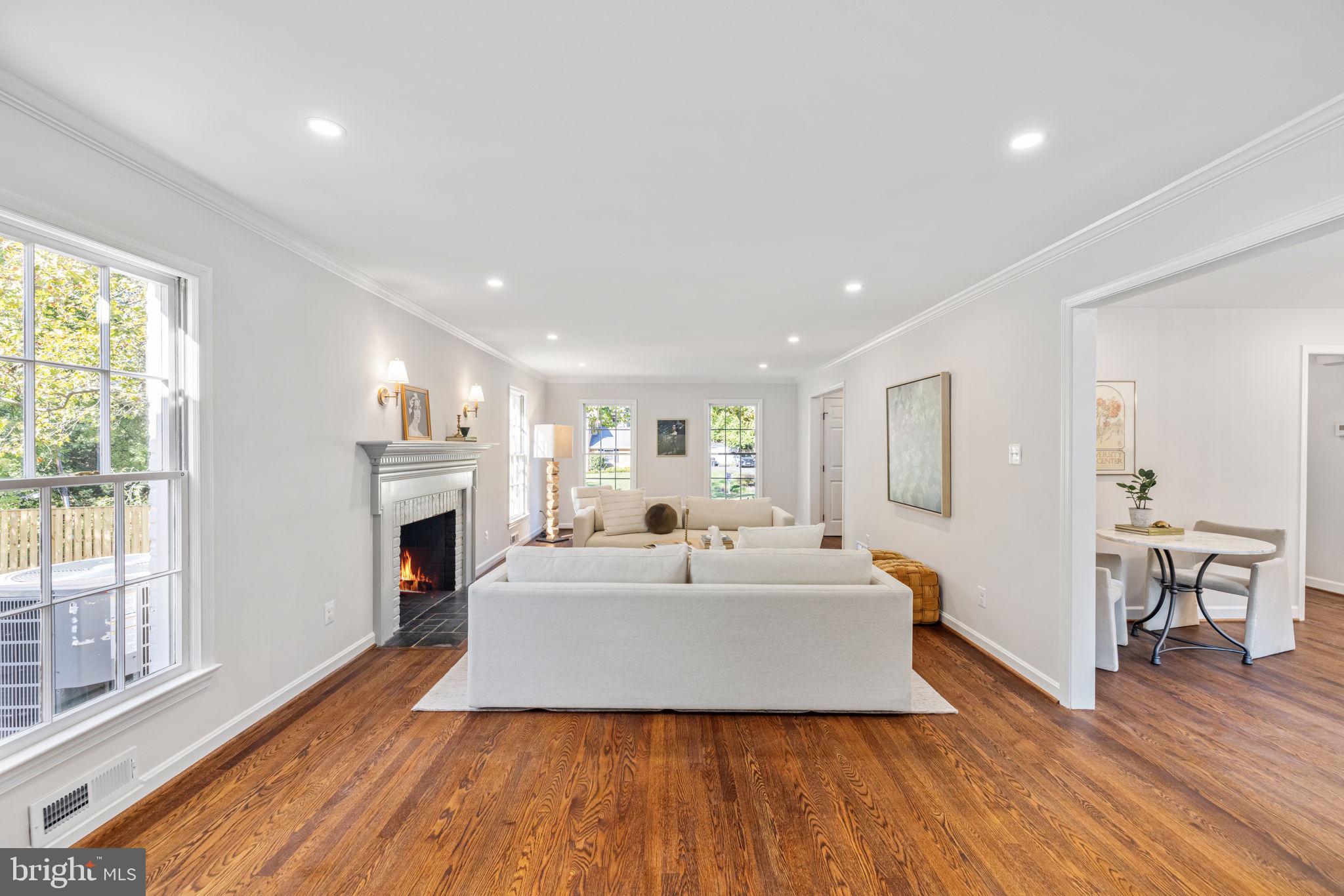 3568 Trinity Dr