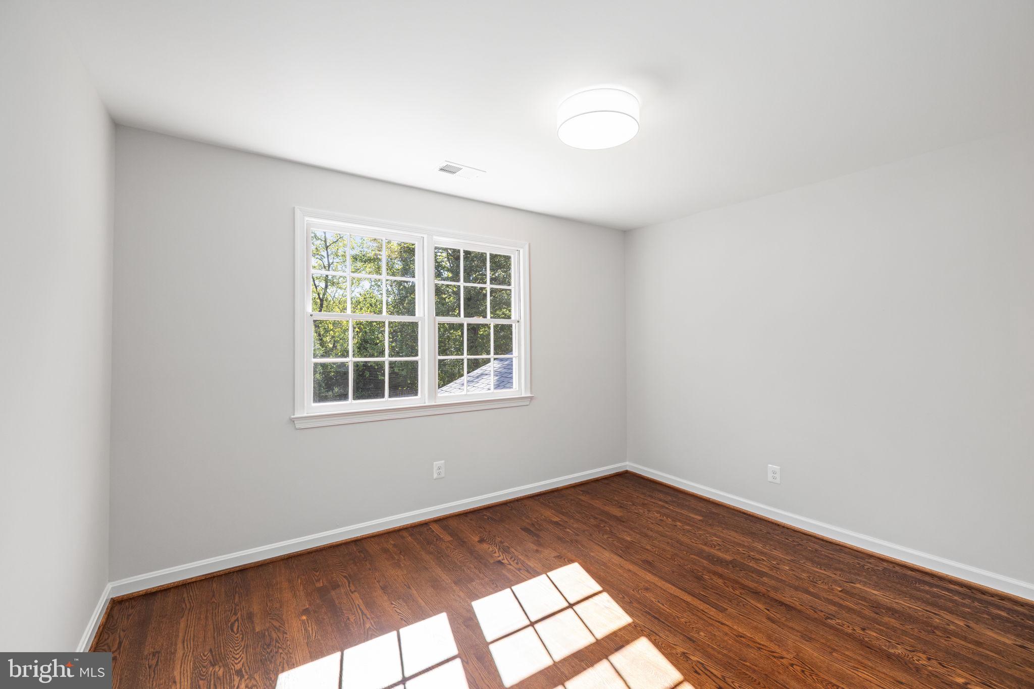 3568 Trinity Dr