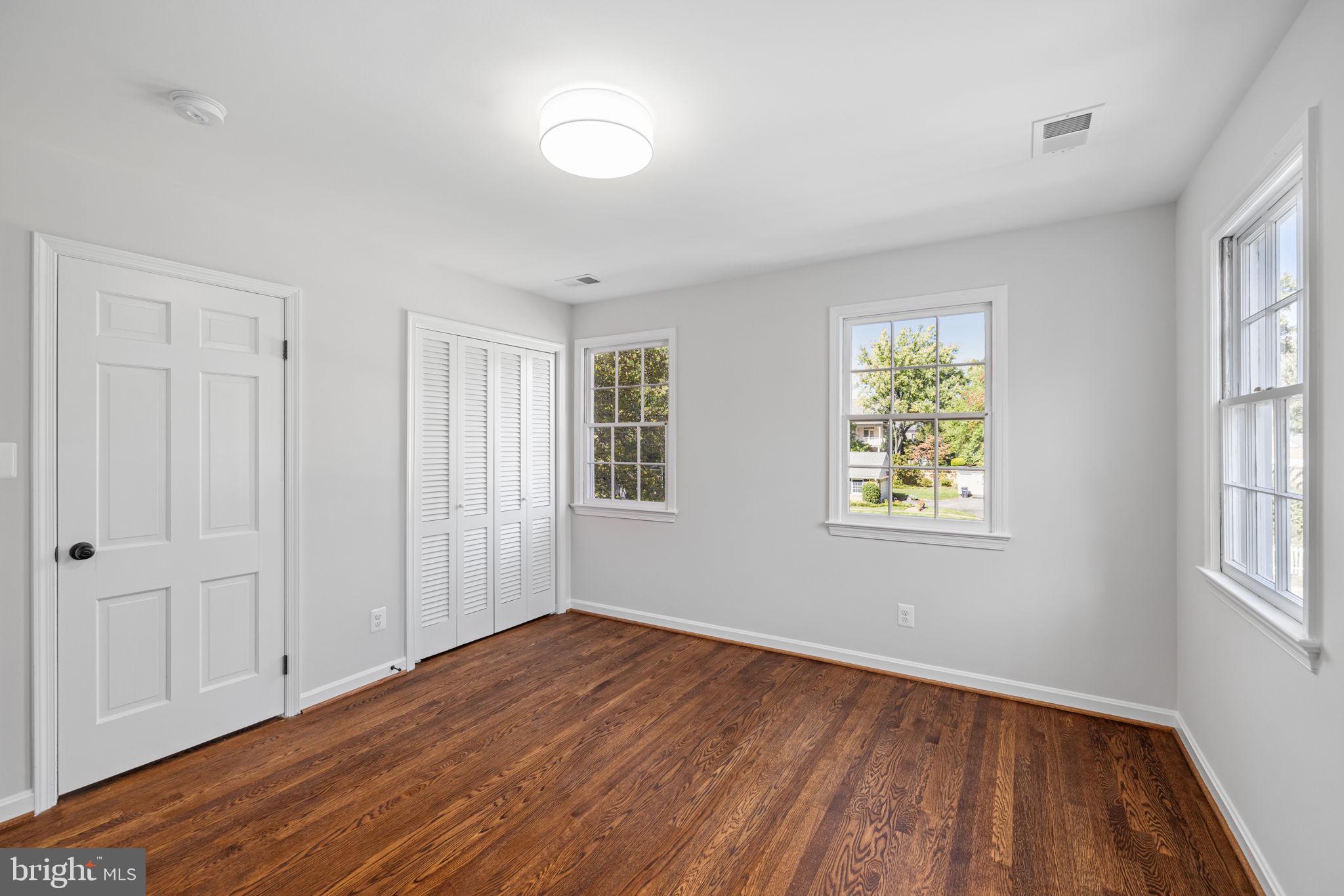 3568 Trinity Dr