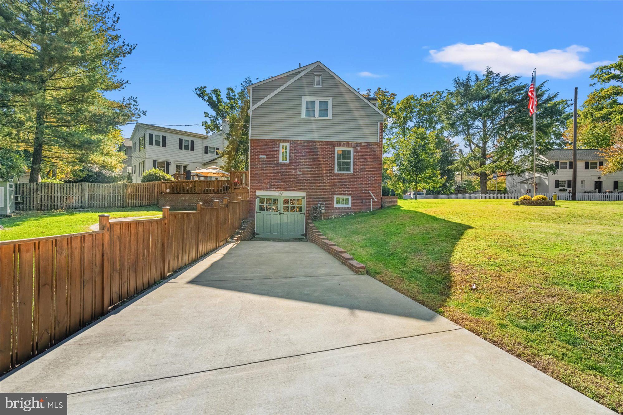 816 Chalfonte Dr