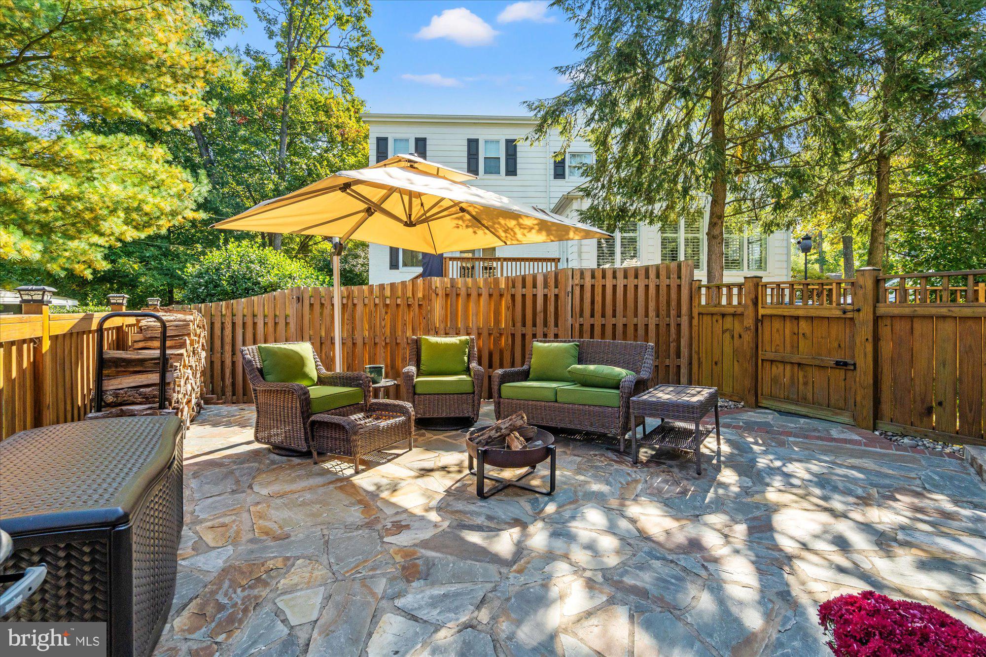 816 Chalfonte Dr