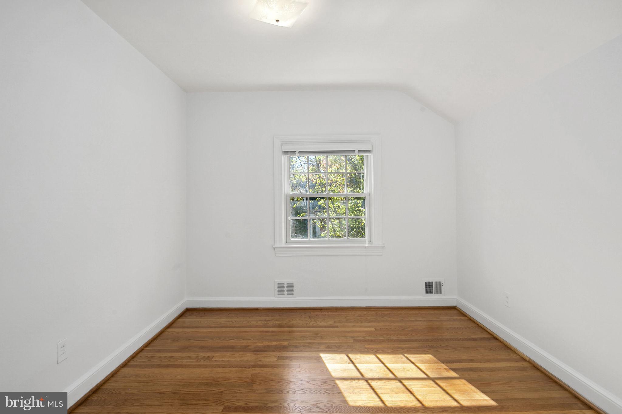 400 Cambridge Rd
