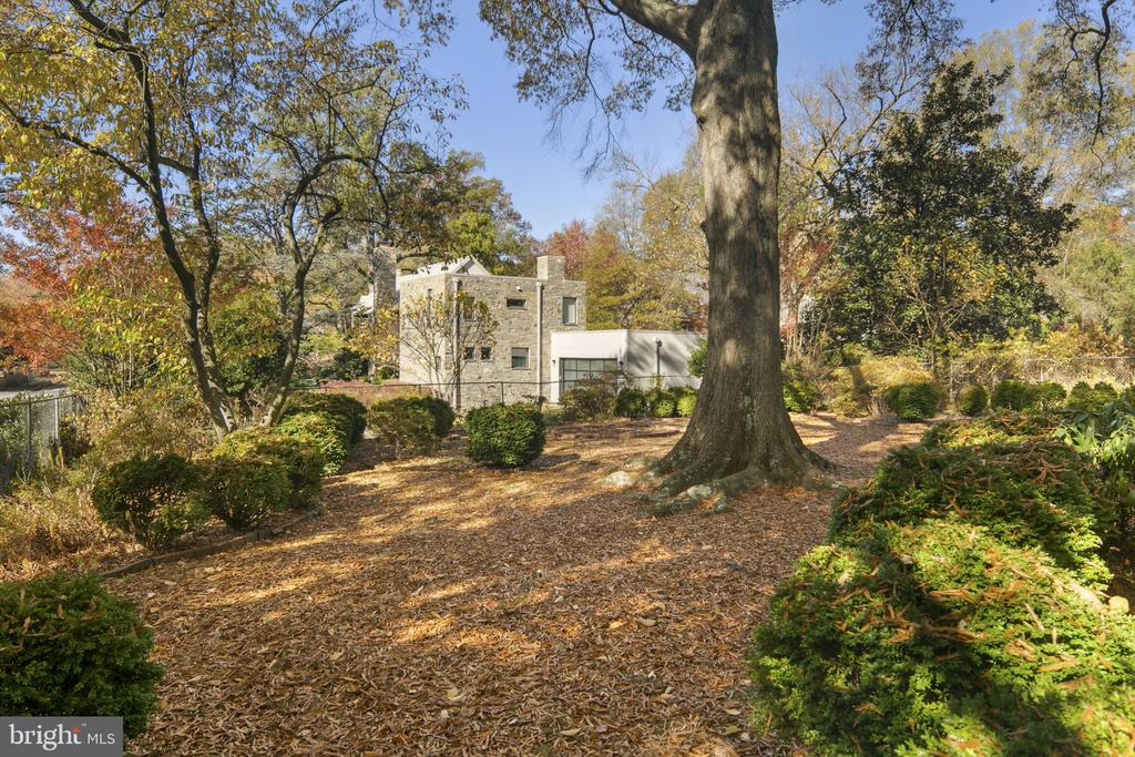 400 Cambridge Rd