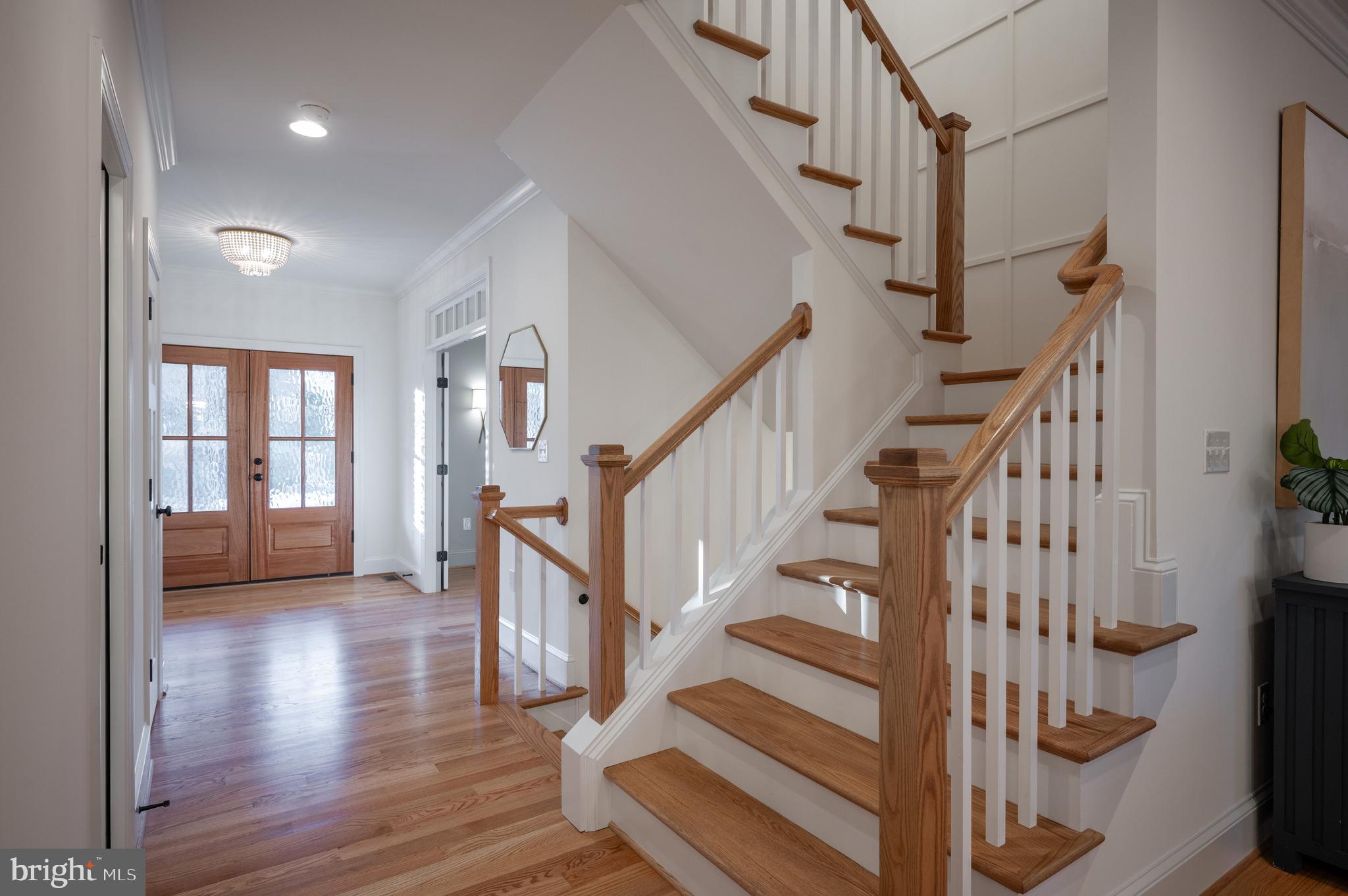 2313 Valley Dr