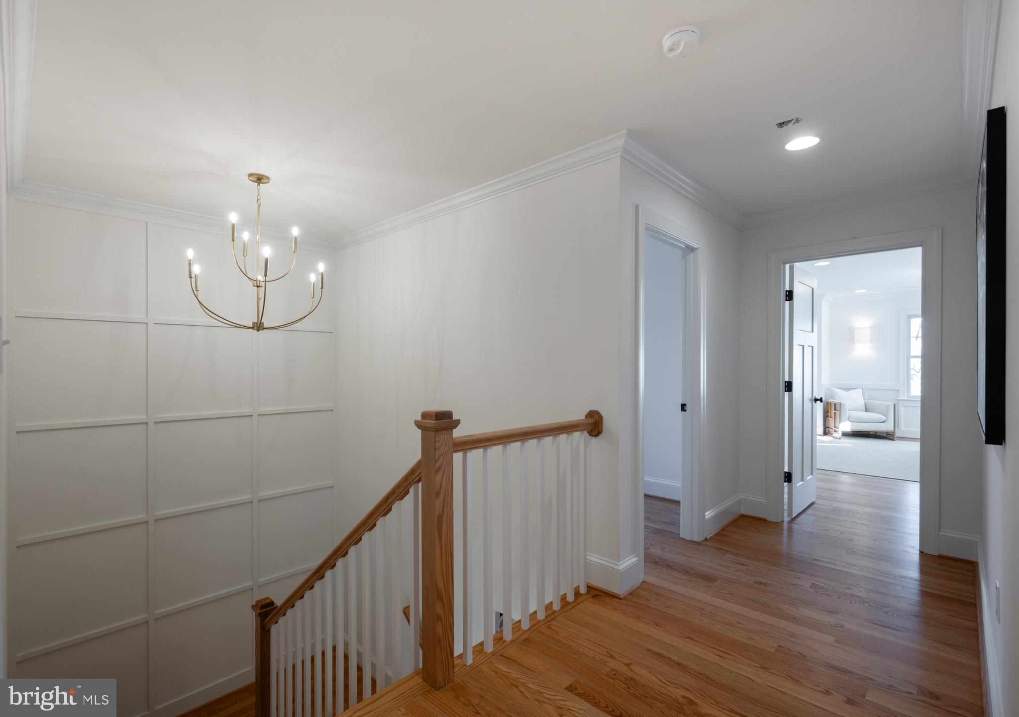 2313 Valley Dr