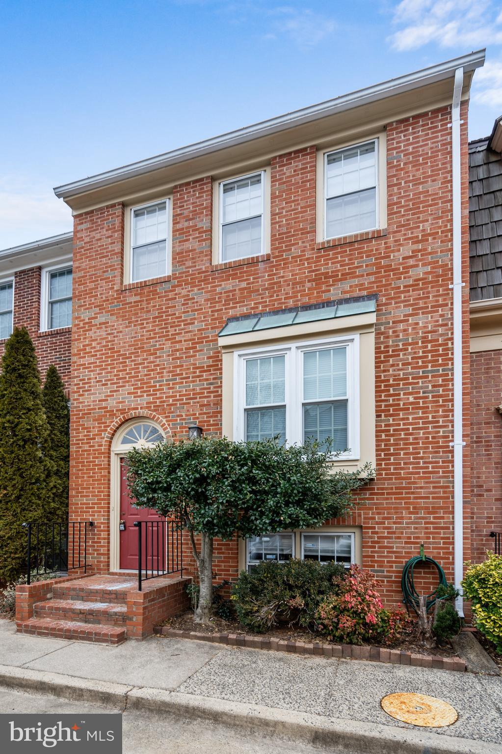 2718 FRANKLIN CT