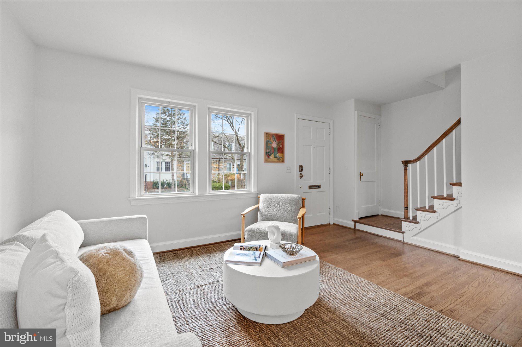 14 E Linden St