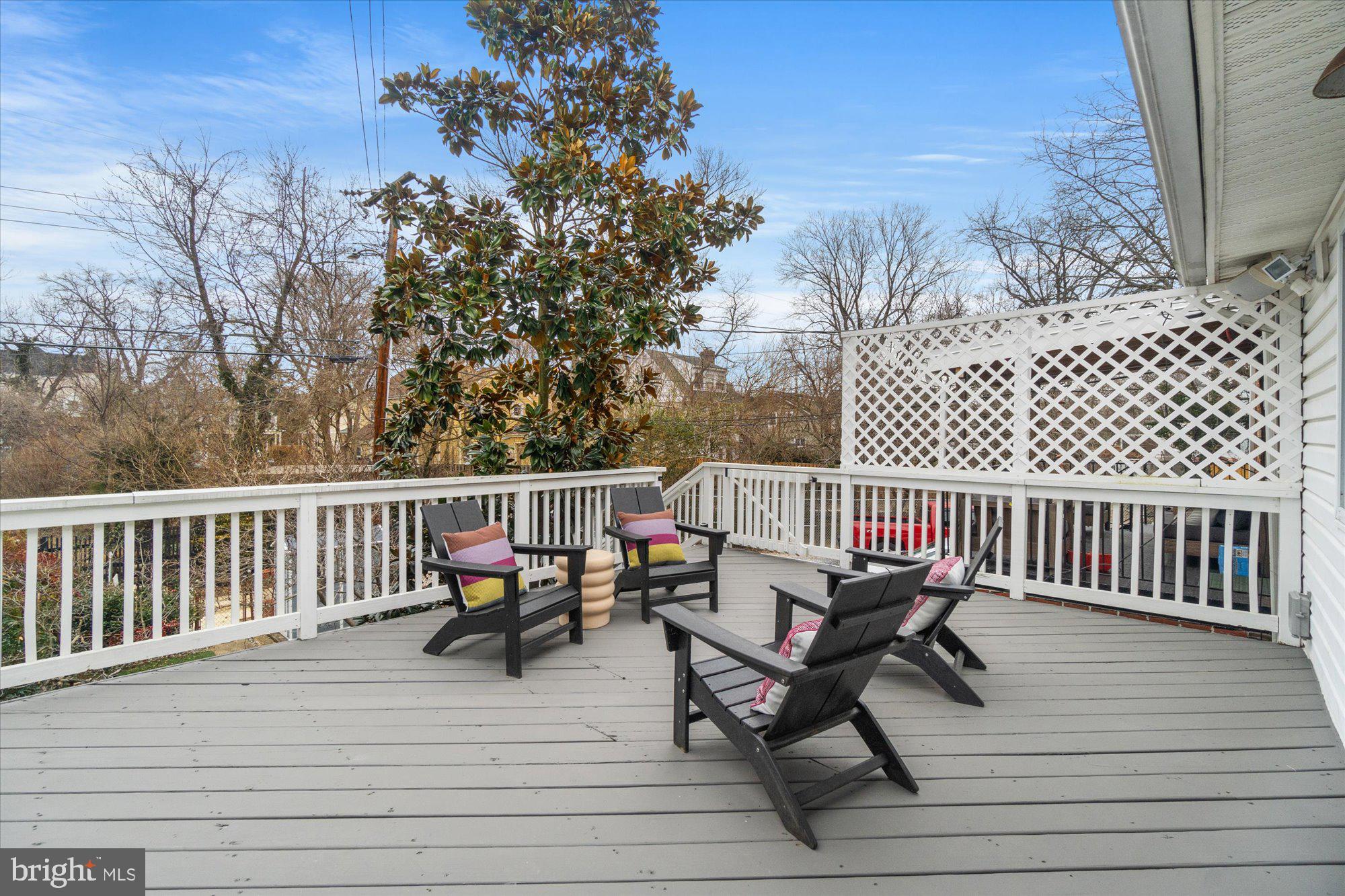 14 E Linden St