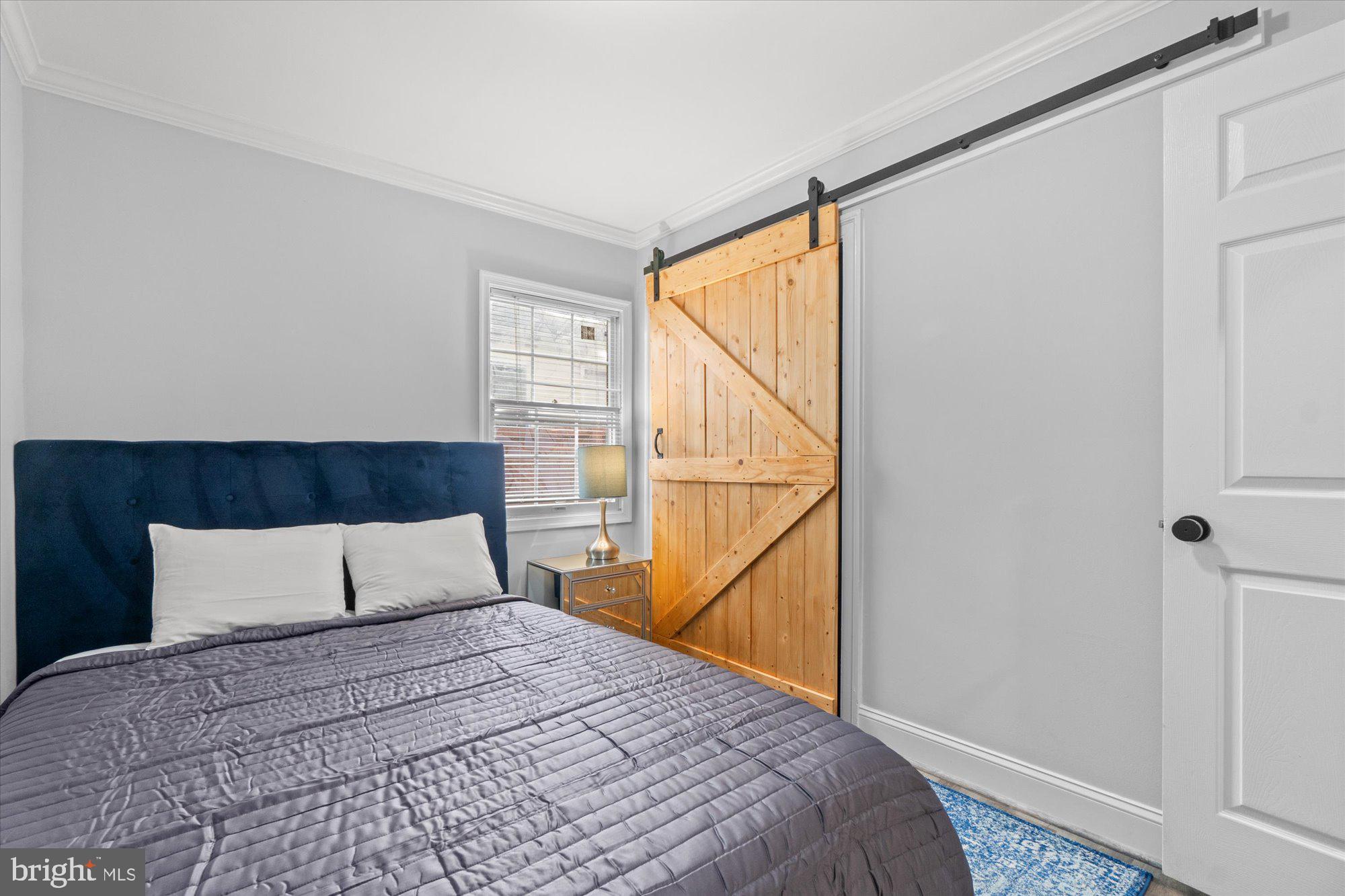 35 E Reed Ave