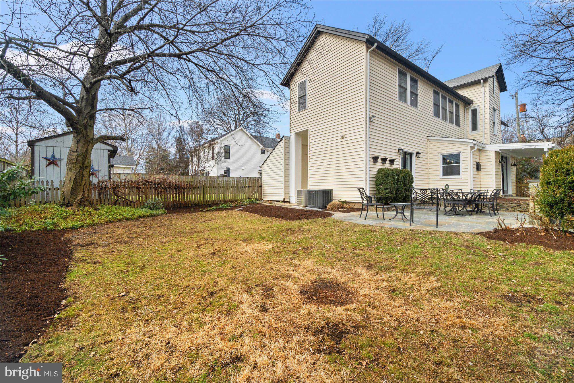 417 E Windsor Ave