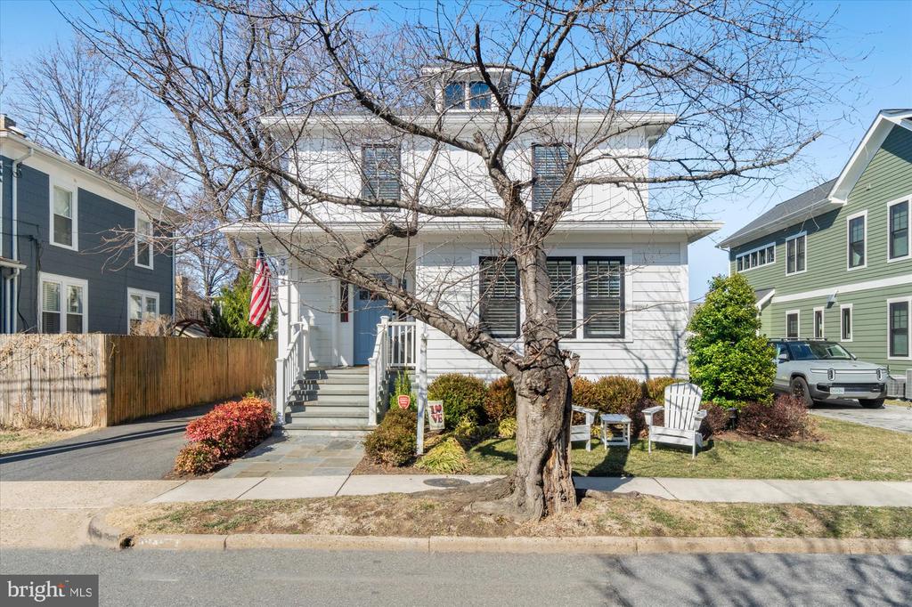 304 Clifford Ave