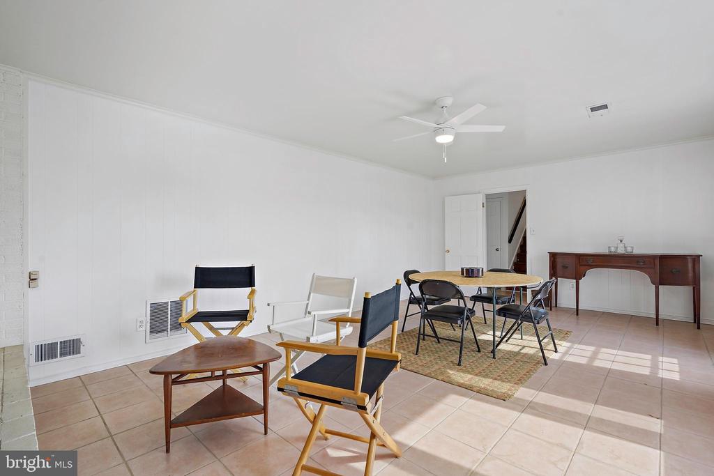 52 Cockrell St
