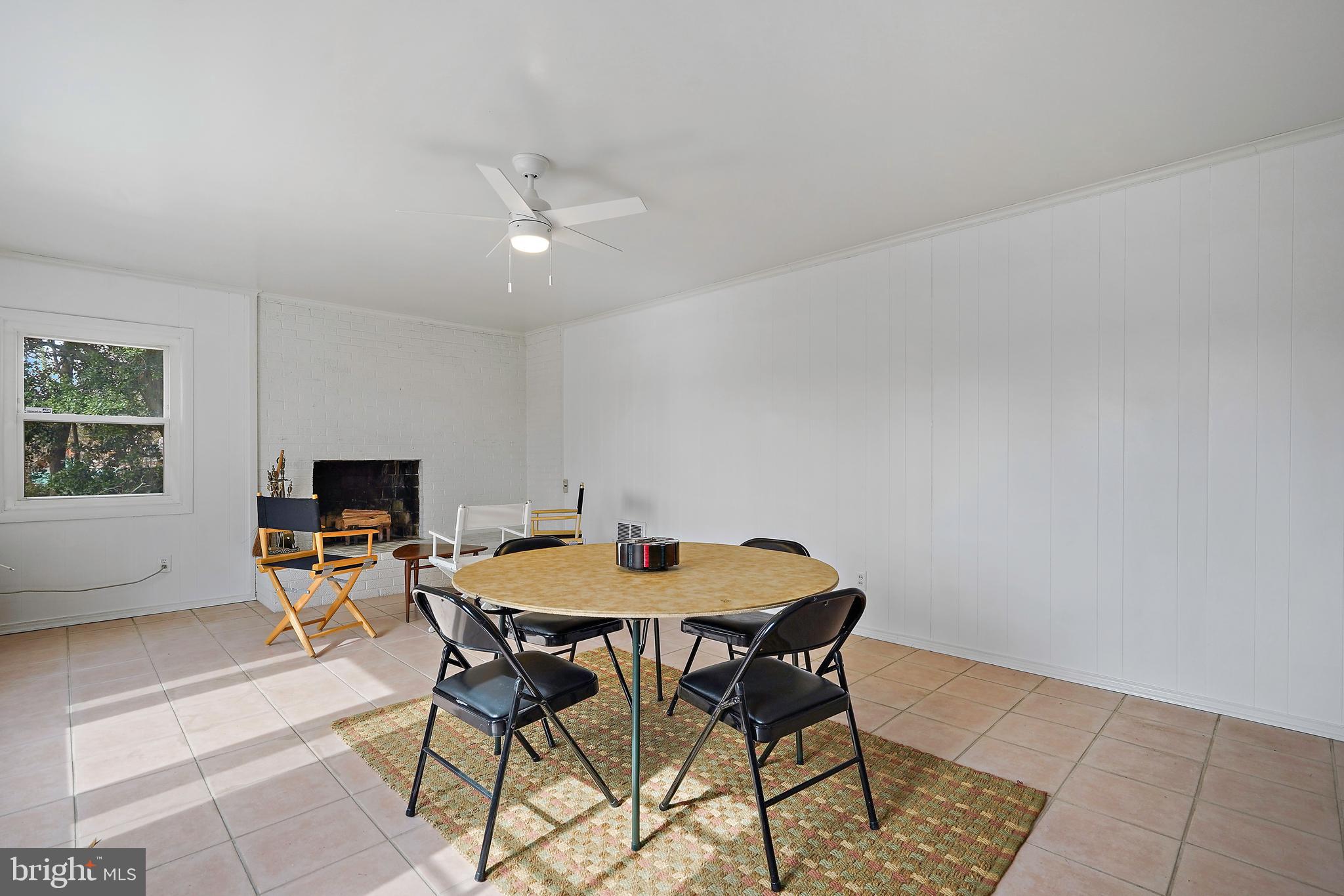 52 Cockrell St