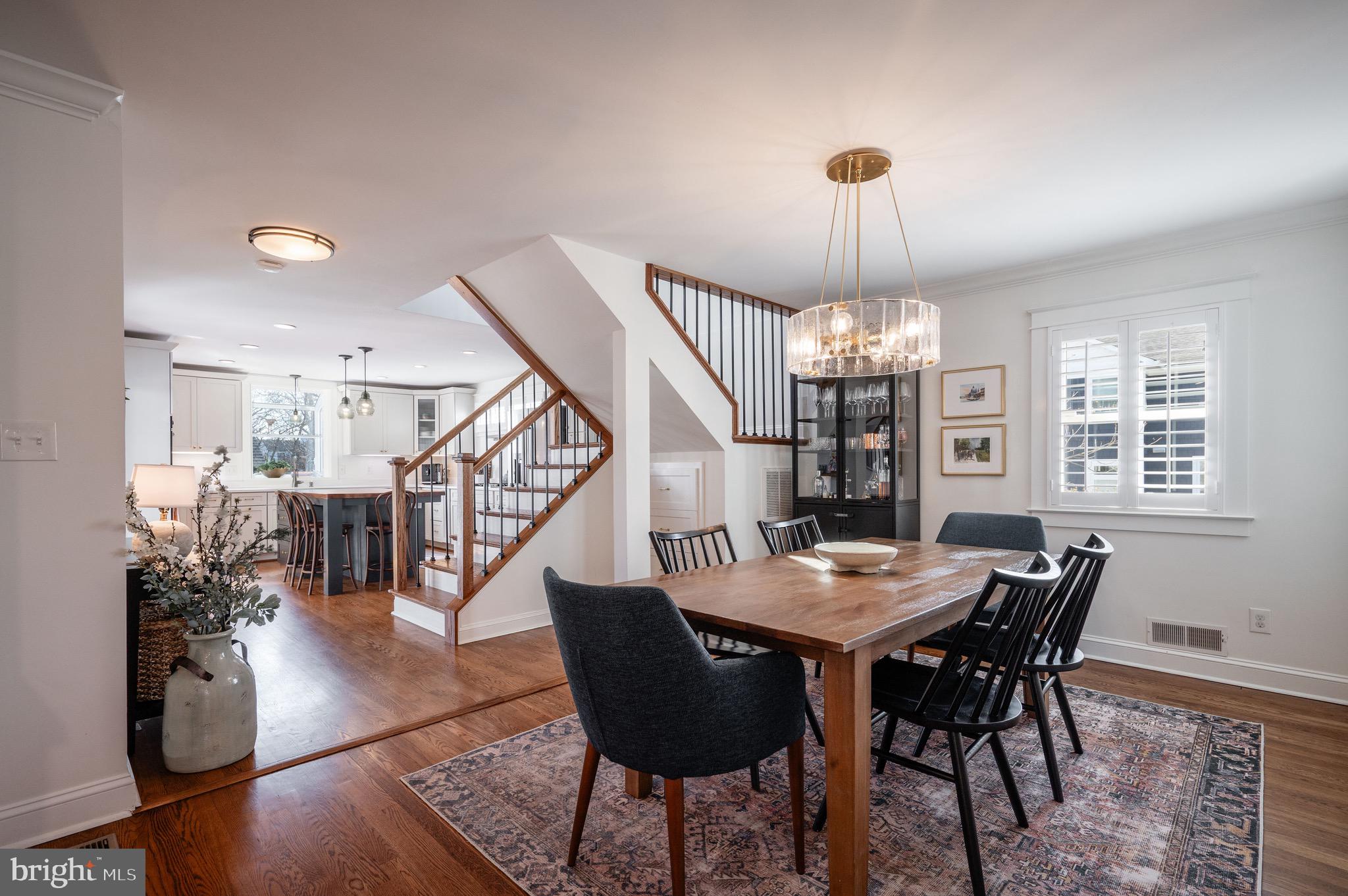 401 E Custis Ave