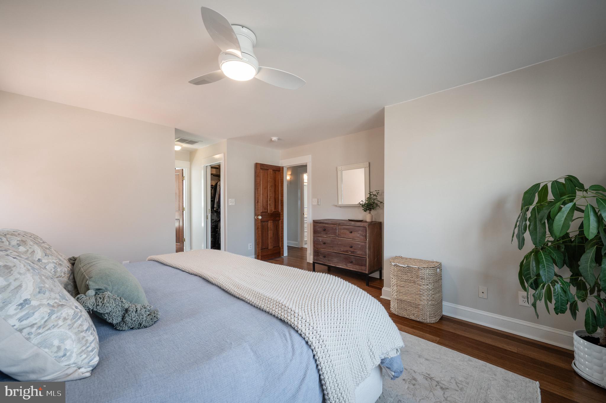 401 E Custis Ave