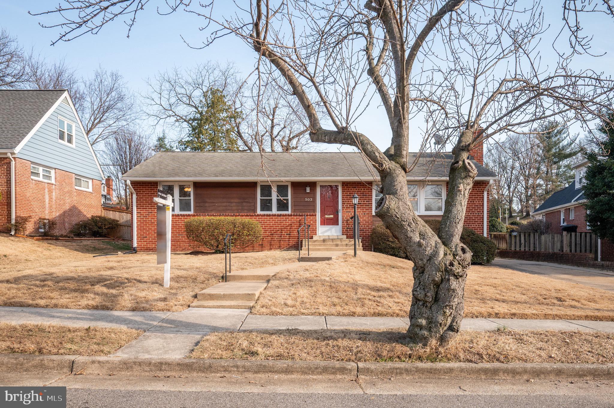 503 N Mansfield St