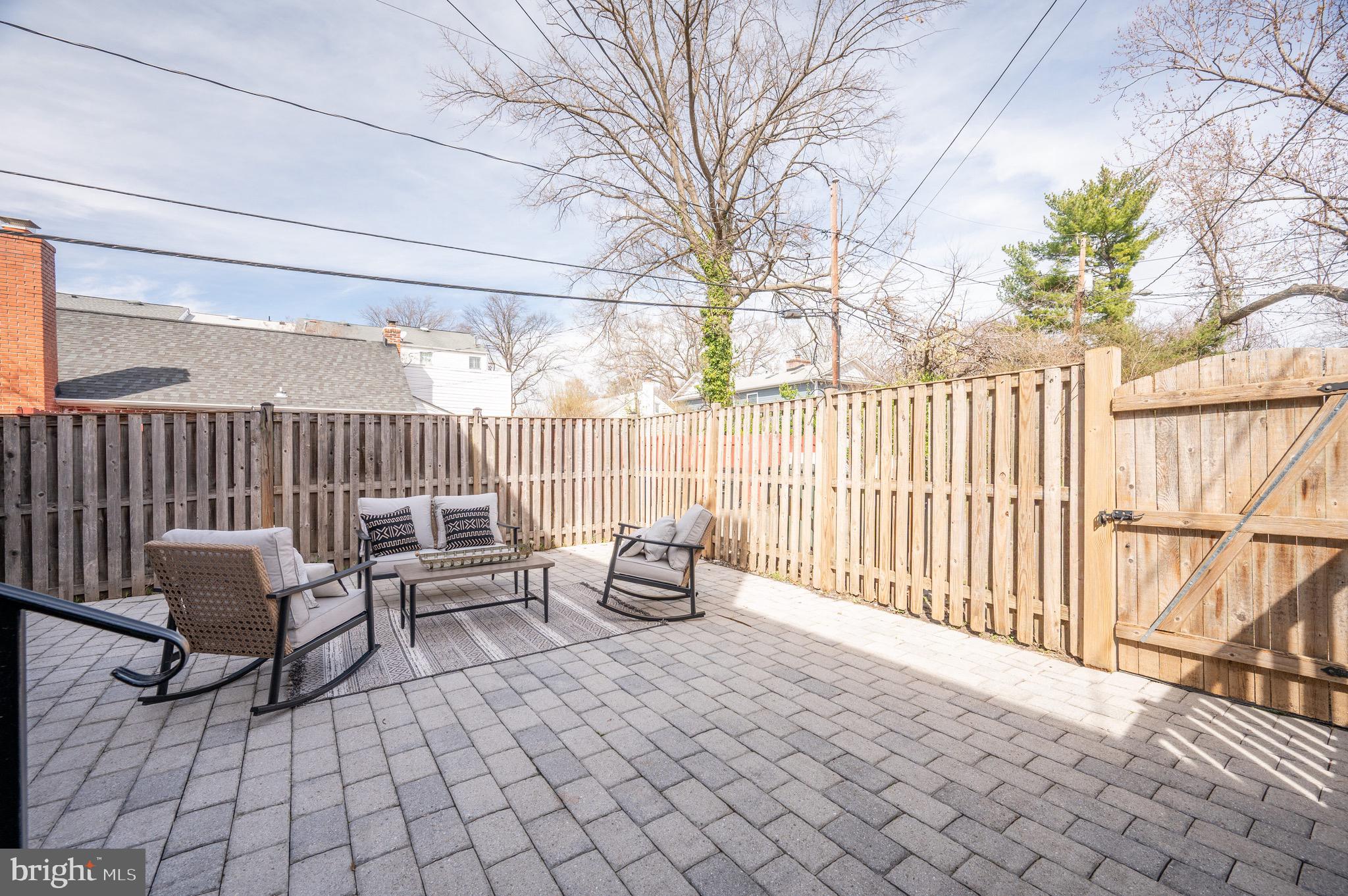 1411 Mount Vernon Ave