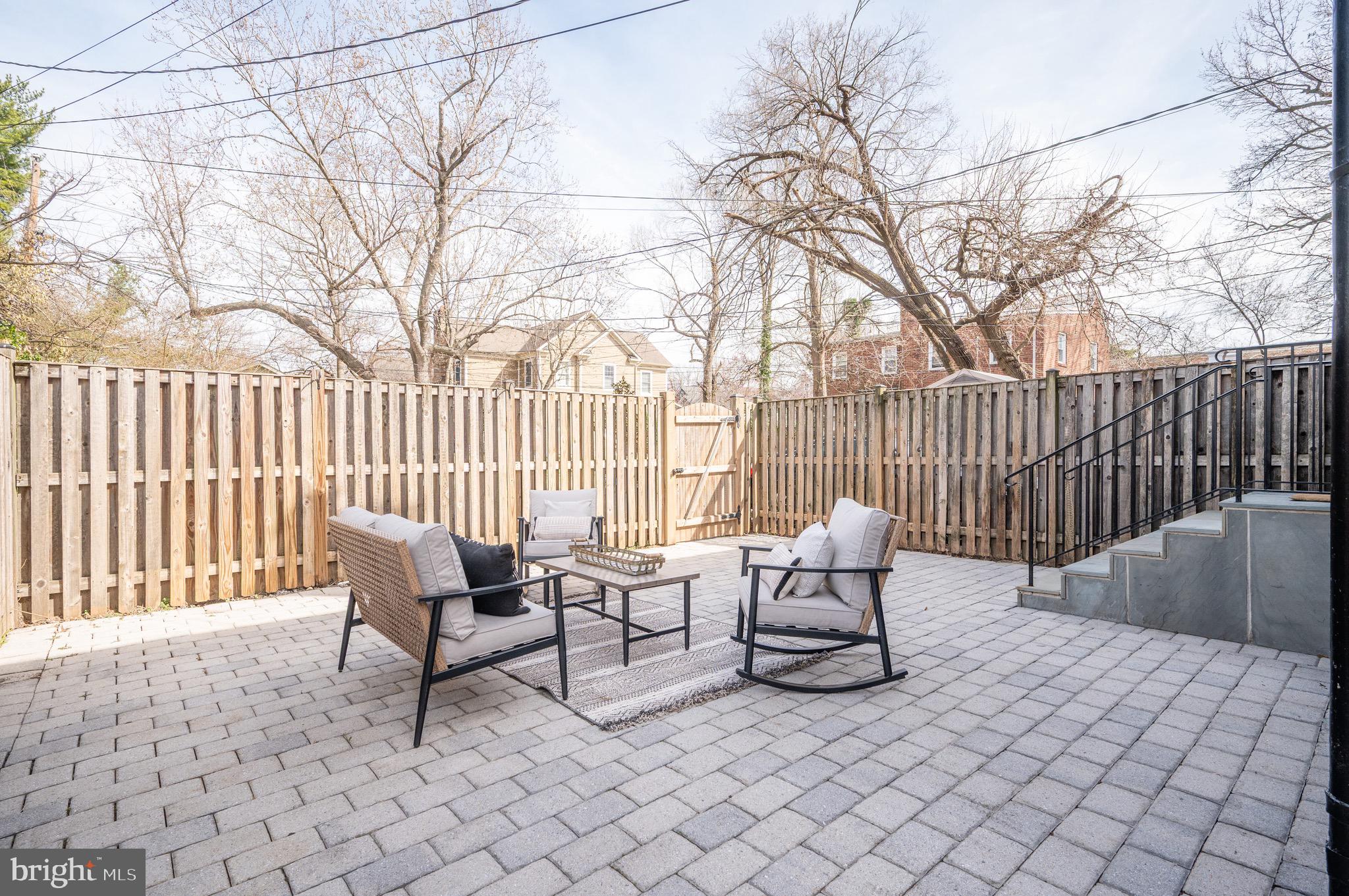 1411 Mount Vernon Ave