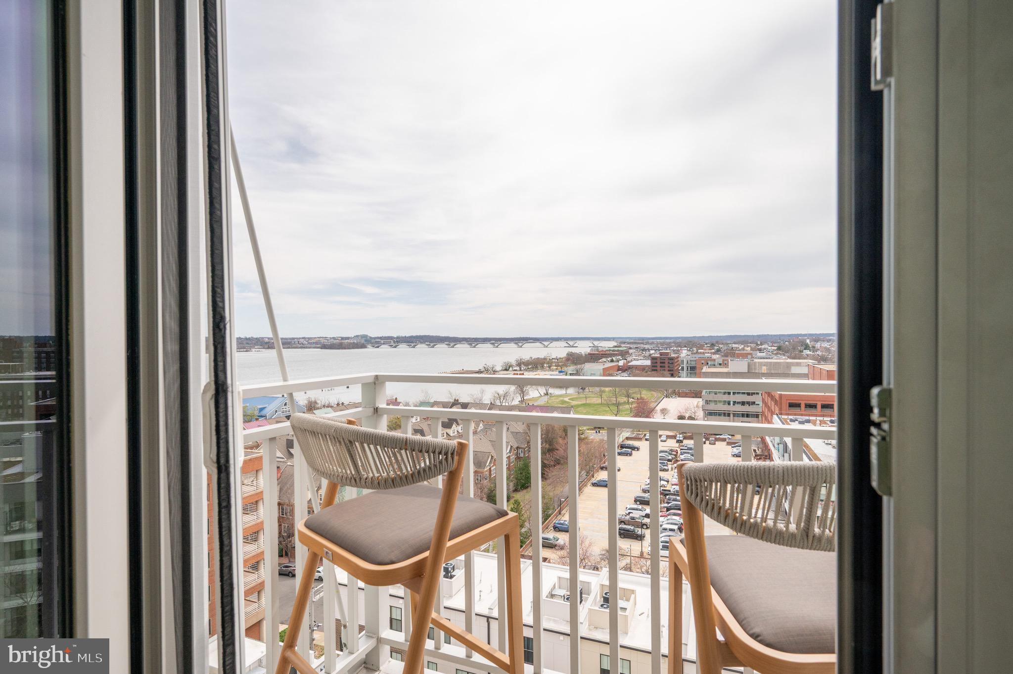 925 N Fairfax St #1103