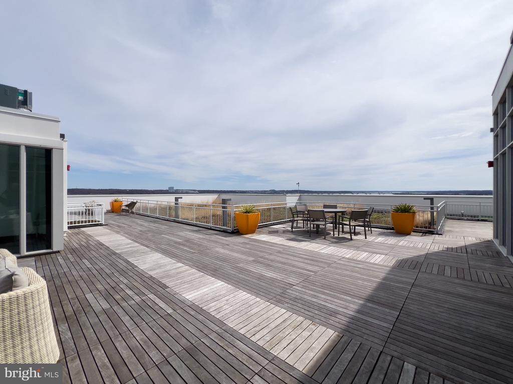 925 N Fairfax St #1103