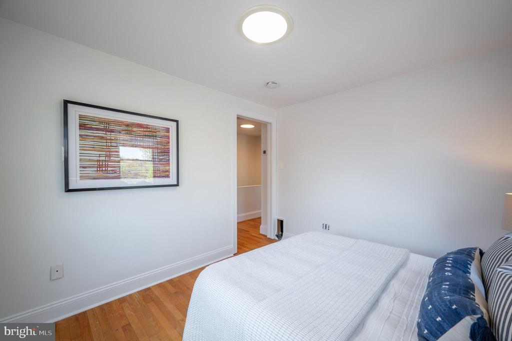 1 Ancell St