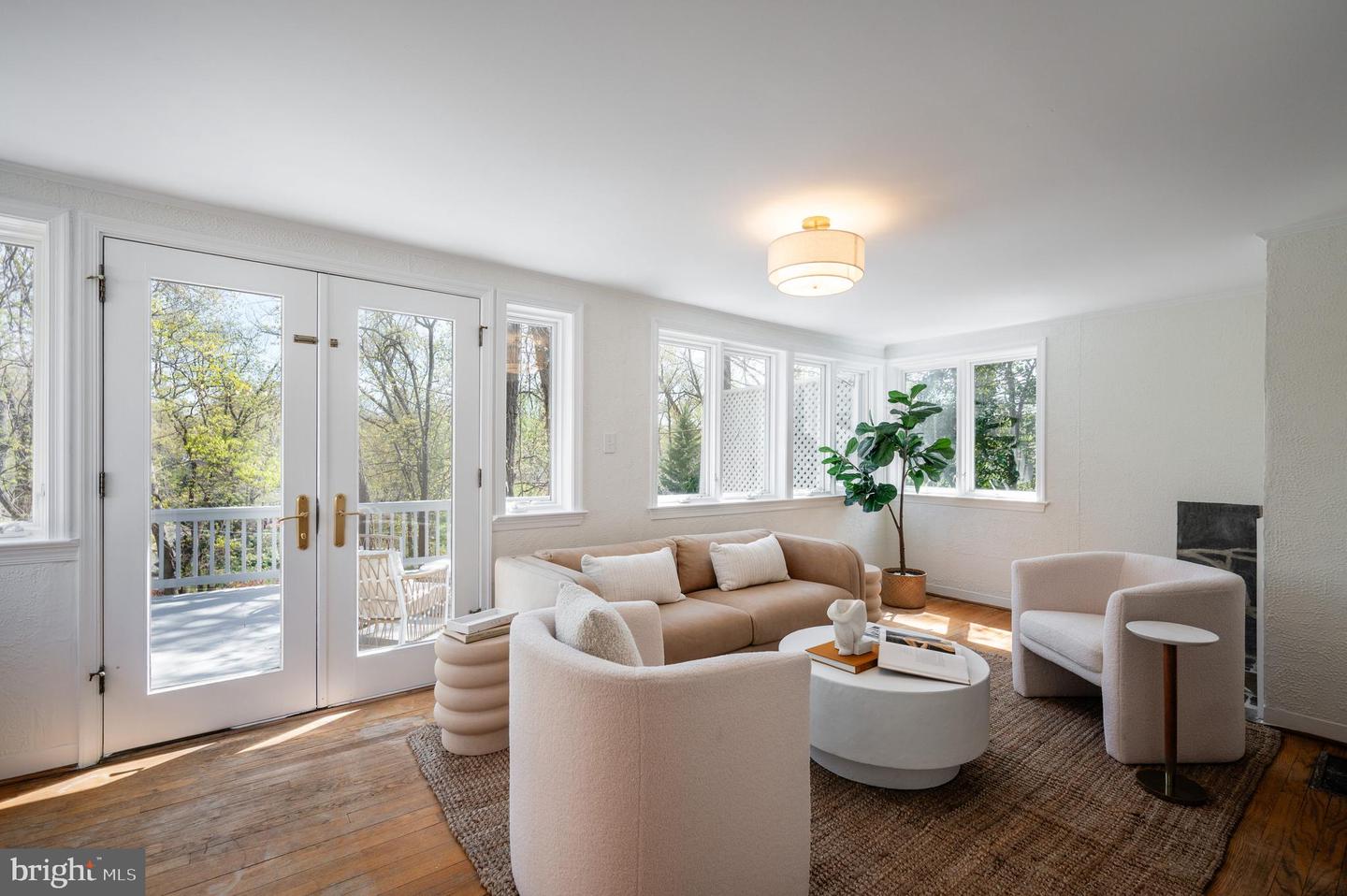 708 S Overlook Dr