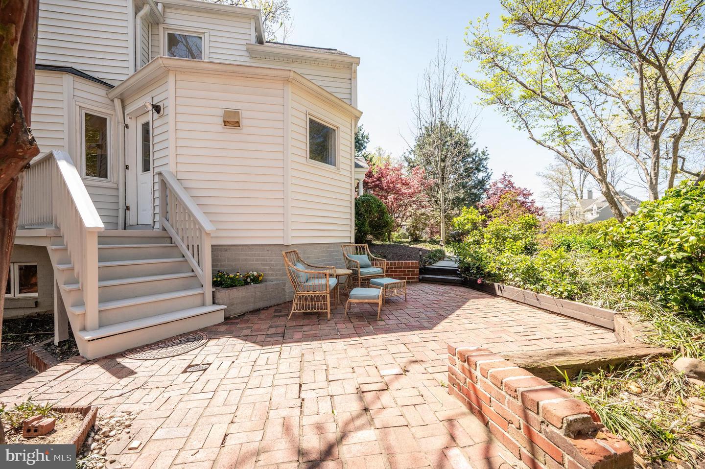 708 S Overlook Dr