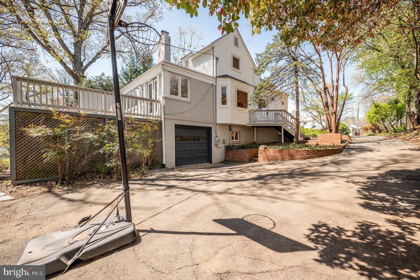 708 S Overlook Dr